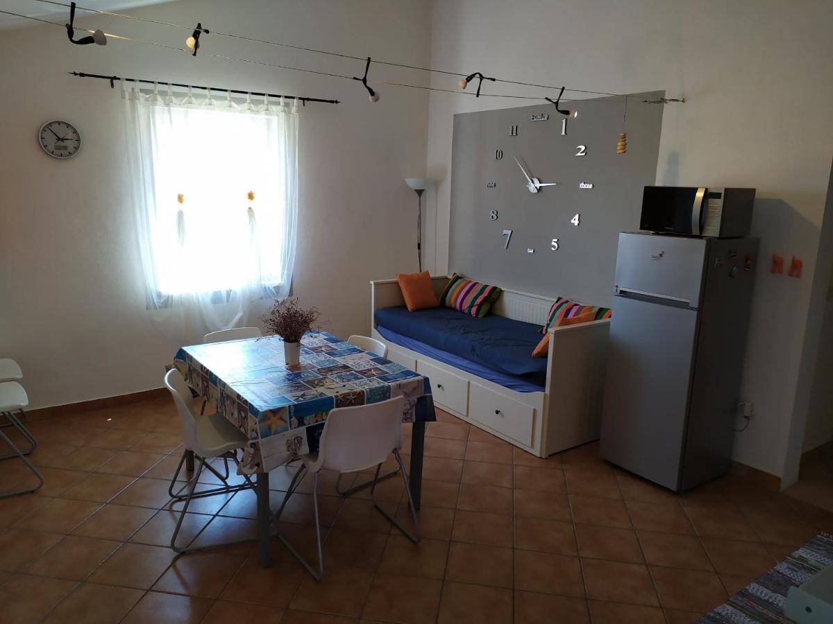Sunny Blue Apartament Nerezine Esterno foto